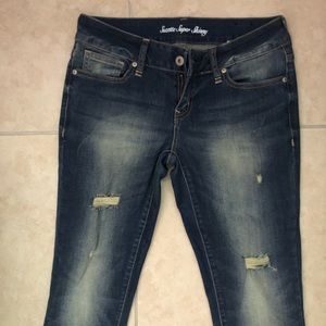 Guess jeans slightly distressed
